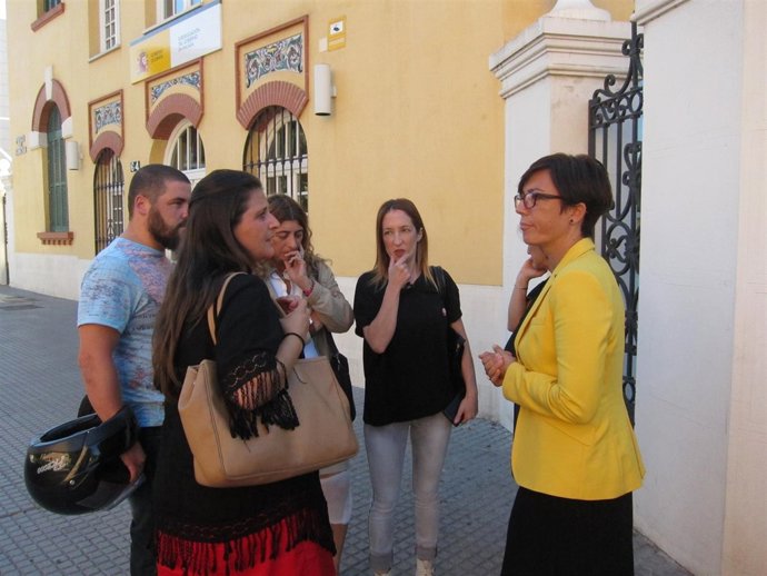 María Gámez PSOE-A con asociación de mujeres