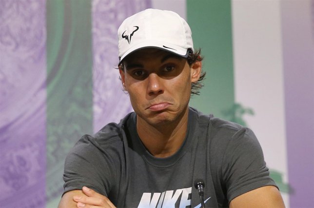 Rafa Nadal comparece en la sala de prensa de Wimbledon tras su derrota