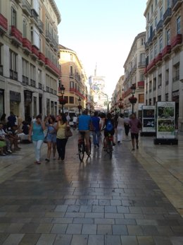Calle Larios Málaga Turistas Gente Pasea Centro Ciudad