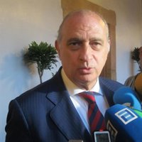 Fernández Díaz espera directrices de Sanidad por si fuera necesario adoptar medidas por parte de Interior
