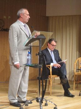El presidente del Ateneu Barcelonès, Jordi Casassas, y el pte. Artur Mas