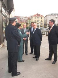 Fernández Díaz dice estar "profundamente impactado y sorprendido" ante la investigación que Anticorrupción abrió a Villa