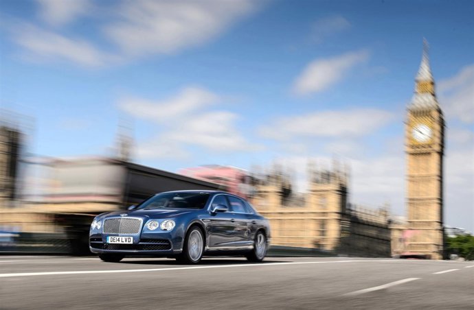 Bentley Flying Spur V8 