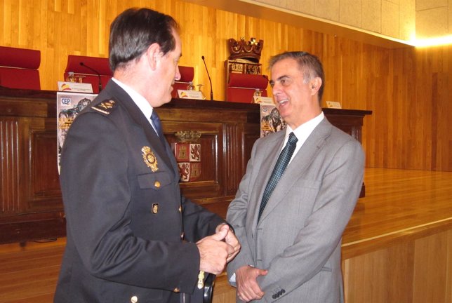 González Mato (D) y F. Javier Peña