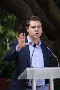 Page pedirá a Junta que quite lunas tintadas de los coches oficiales