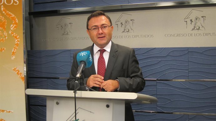 Heredia, de la Interparlamentaria del PSOE-A, analiza los PGE