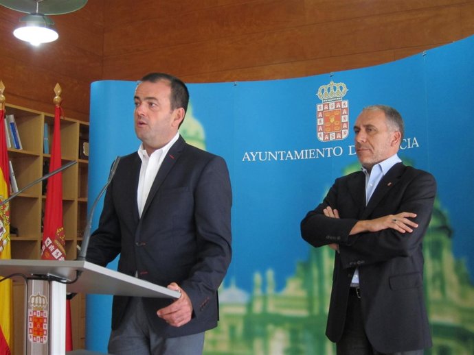 Iniesta presenta el plan