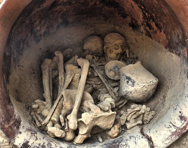 Ajuar funerario en La Almoloya