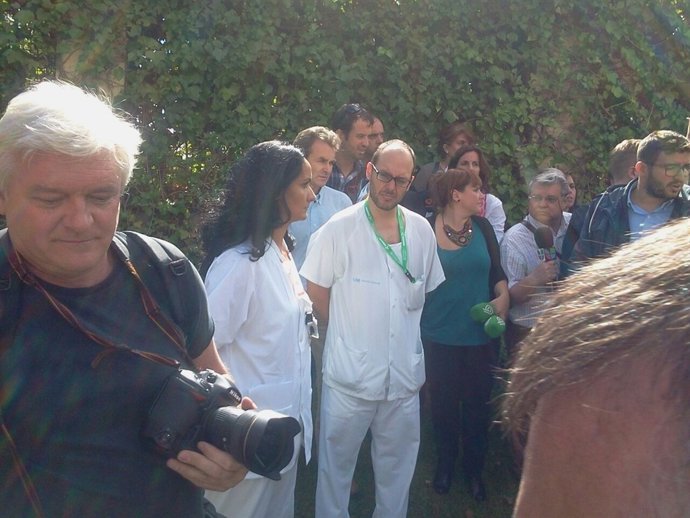 En el centro Germán Ramínez y Yolanda Fuentes