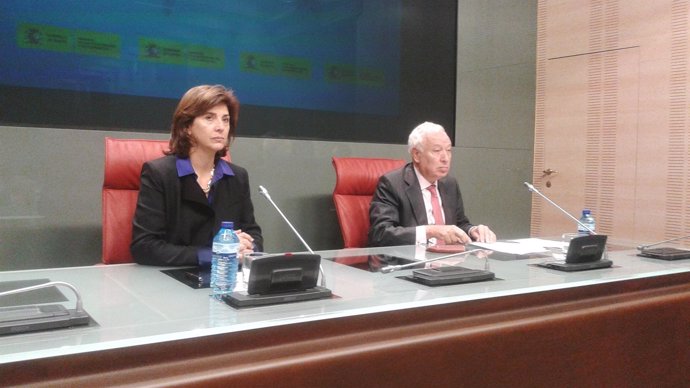 Maria Angela Holguín y José Manuel García-Margallo