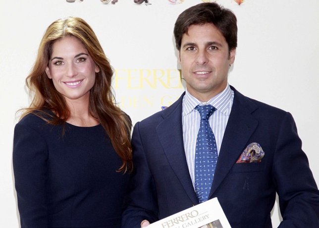 Francisco Rivera y Lourdes Montes presentan los nuevos bombones Golden Gallery