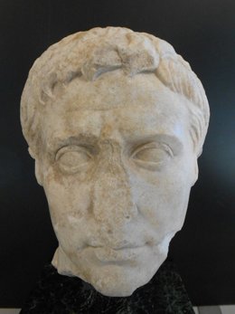 Retrato de Augusto hallado en Montemayor y que se expone por vez primera