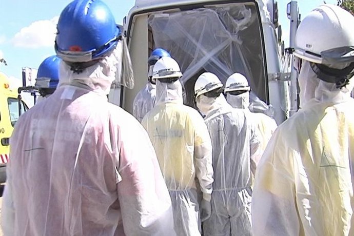 El protocolo ante el ébola, en tela de juicio