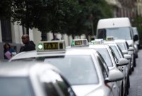 Los taxistas de la capital desconvocan los paros previstos para octubre