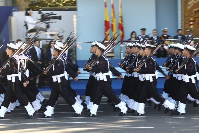 Desfile El Día De La Fiesta Nacional