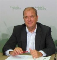 Monago, sobre las palabras del consejero de Sanidad de Madrid: "Yo lo hubiera mandado a callar"