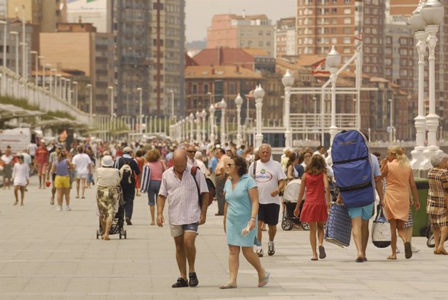 Gijón, turismo, muro de San Lorenzo