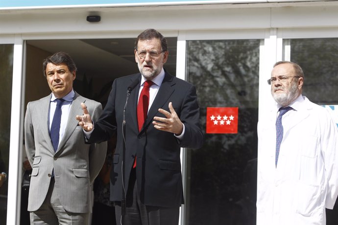 Mariano Rajoy visita el hospital Carlos III