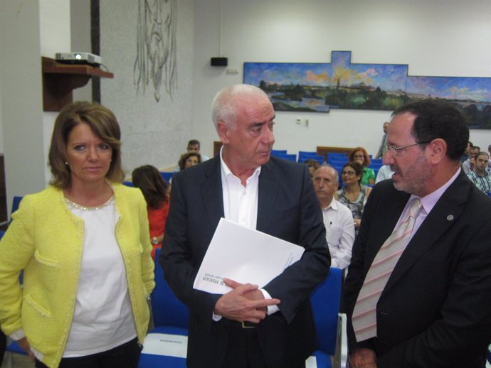 Luciano Alonso en su visita con la delegada de Cultura de la Junta