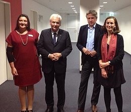 Mascarell se reúne con el director de la Feria del Libro de Frankfurt
