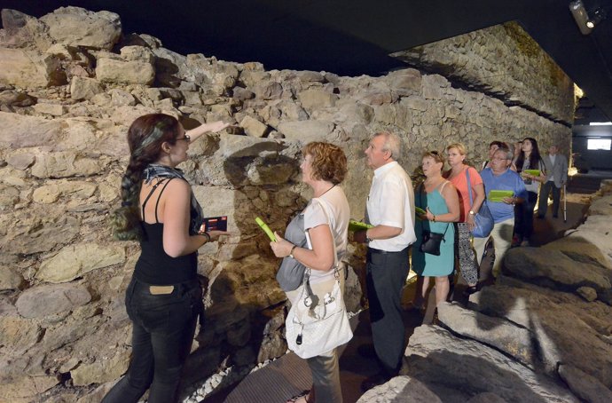 Visitas al Centro Arqueológico de la Muralla de Santander