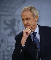 Morenés insiste en que España es de los países de su entorno que "menos invierte" en defensa