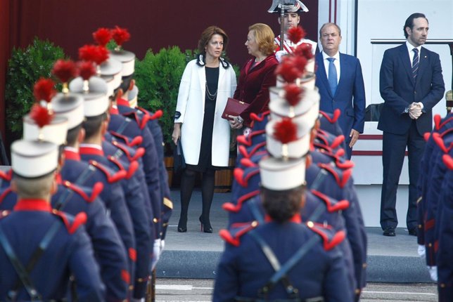 La presidenta Barcina en el desfile.