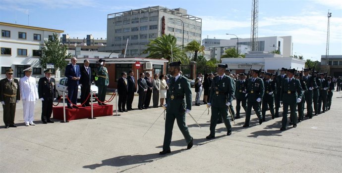 Desfile de la Guardia Civil en Huelva