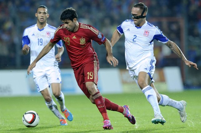 Diego Costa se estrenó goleando contra Luxemburgo