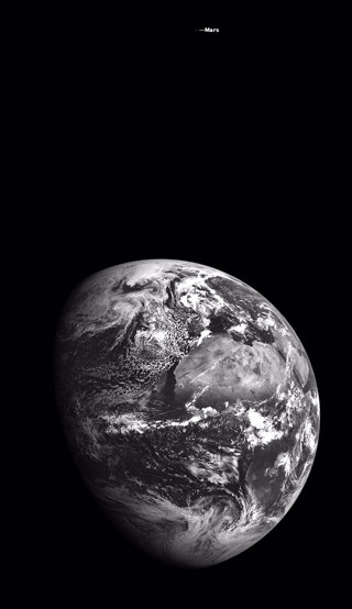 Marte y la Tierra, juntas en la misma imagen