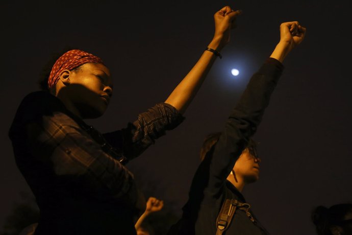 Protestas en Saint Louis por la muerte de dos adolescentes negros