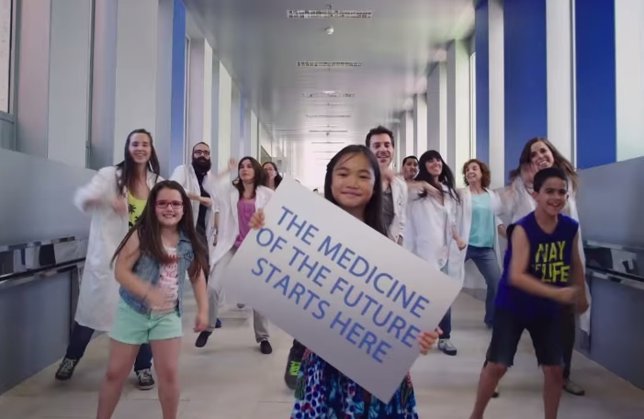 Científicos españoles bailan para pedir financiación