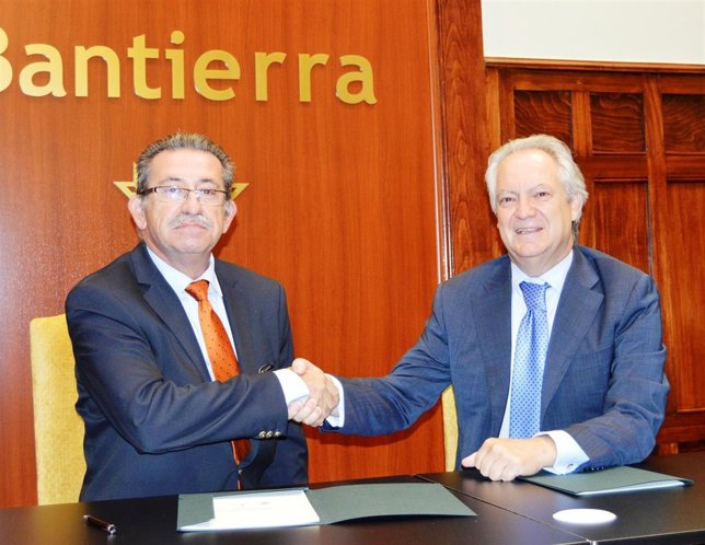 Colaboración entre Bantierra y el Colegio de Graduados Sociales de Zaragoza