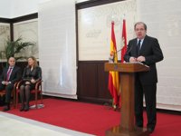 Herrera presenta unas cuentas "creíbles y realistas" y "de esperanza" ante un tiempo de recuperación