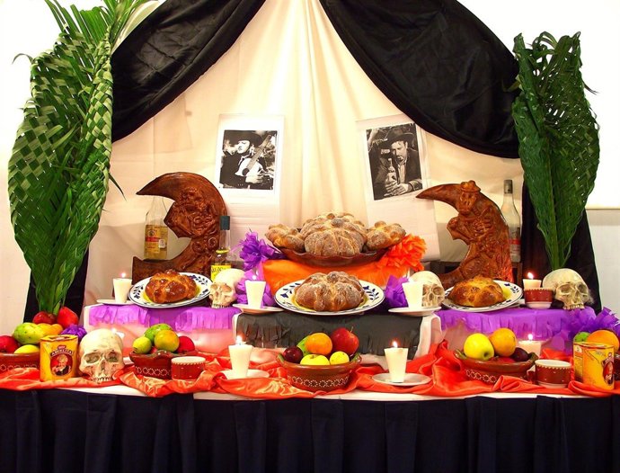 Este año no dejes que te den calabazas y celebra Halloween a la Mexicana