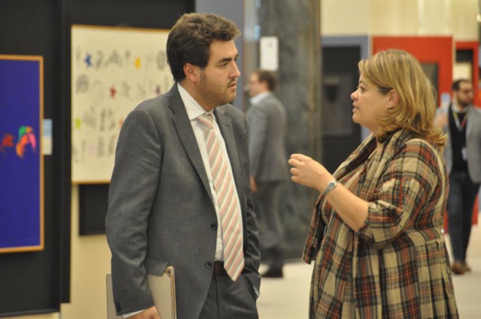  Jonás Fernández Con Isabelle Thomas