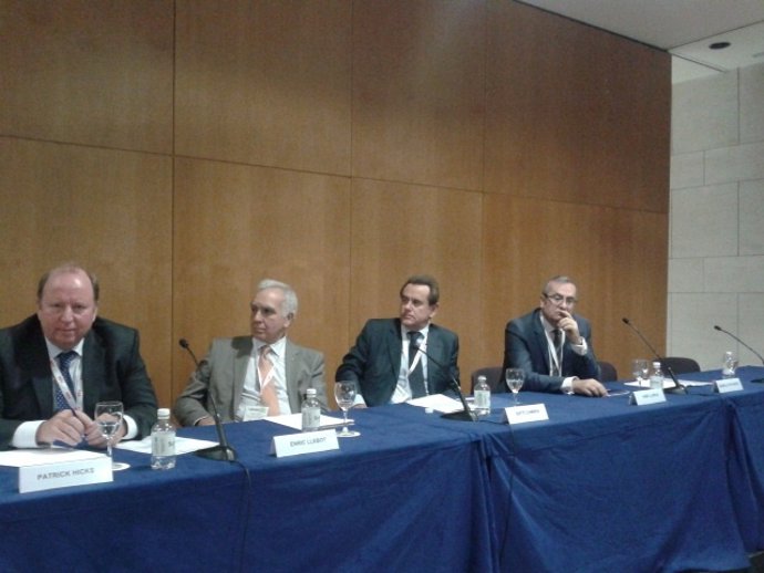 (Dcha) José Llorca, Sixte Cambra Y Josep Enric Llebot