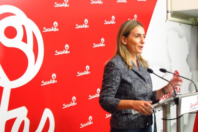 TOLÓN EN RUEDA DE PRENSA