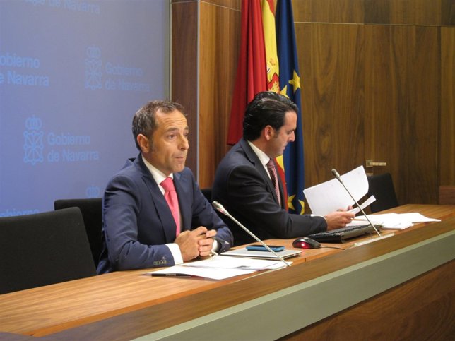 Los consejeros Juan Luis Sánchez de Muniáin e Íñigo Alli.