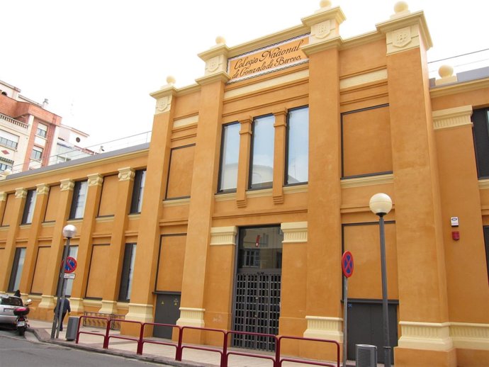Biblioteca Rafael Azcona De Logroño