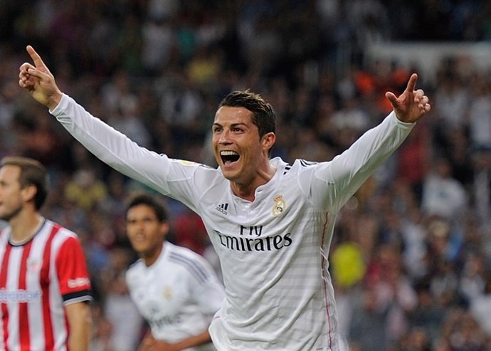Cristiano Ronaldo se acerca a Shakira con 100 millones de seguidores en Facebook