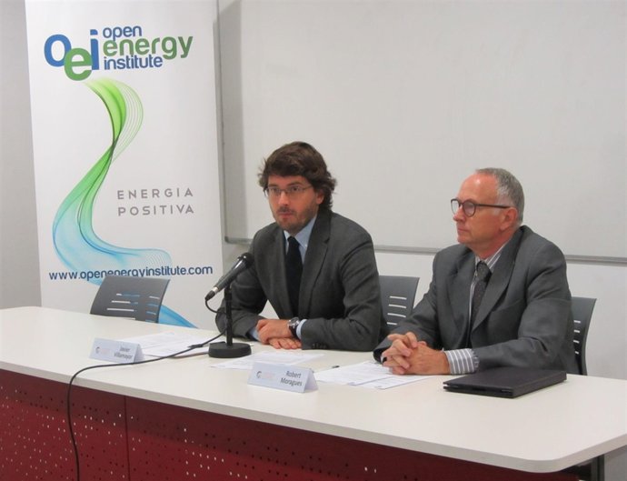 J. Villamayor, tinent d'alcalde de Tarragona i R. Moragues director del Congrés