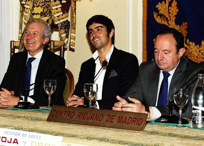 PERERA RECIBE UN PREMIO POR SU TRAYECTORIA EN EL MUNDO TAURINO