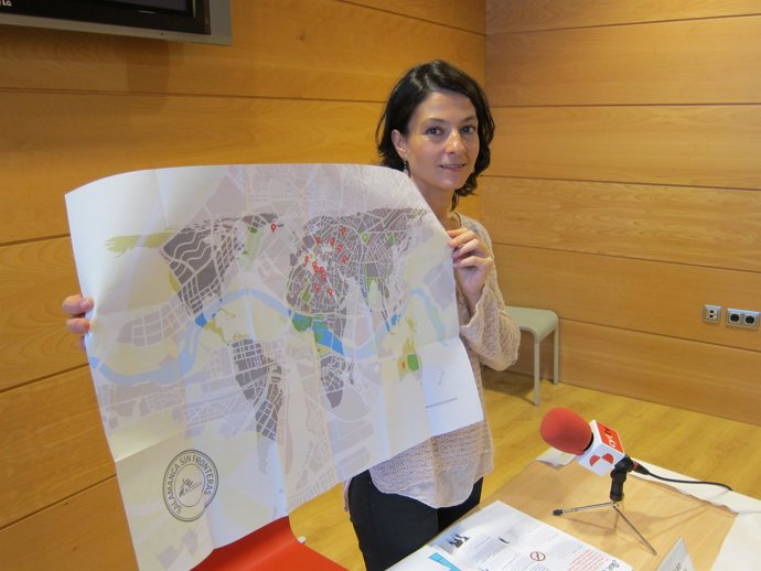 La delegada de Médicos Sin Fronteras en la presentación de las actividades 