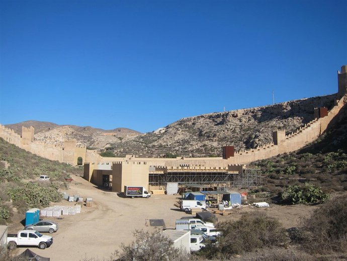 Decorados a los pies de La Alcazaba para el rodaje de Clavius