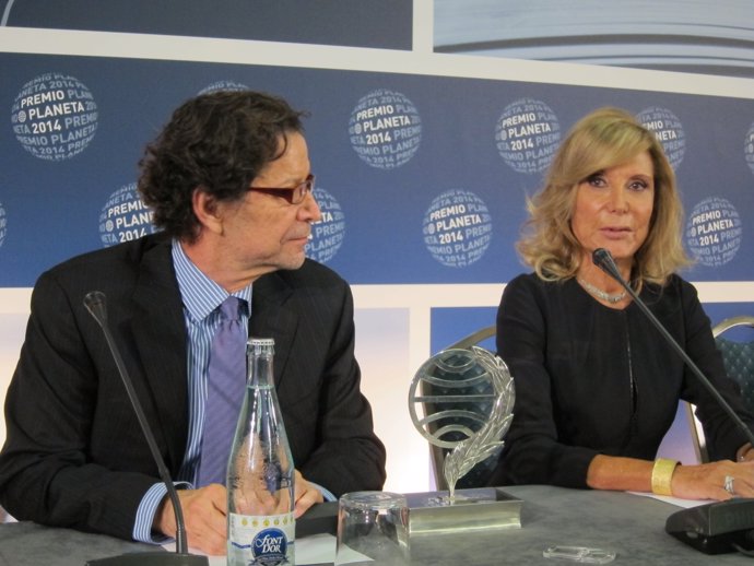 Jorge Zepeta y Pilar Eyre, ganador y finalista del Planeta 2014