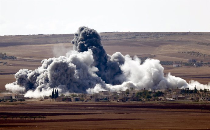 Bombardeo en los alrededores de Kobani