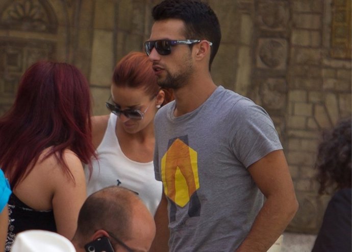 Jesus castro y su novia y familia