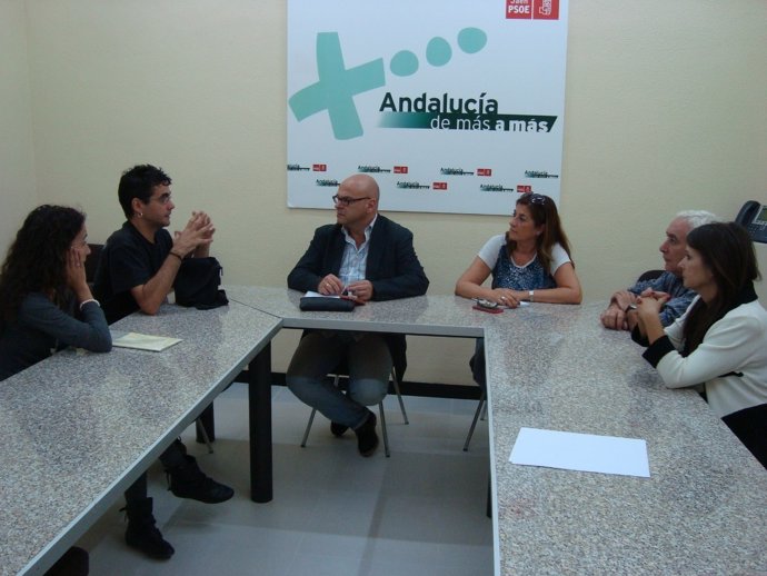 Reunión del PSOE de Jaén con afectados por un fraude laboral
