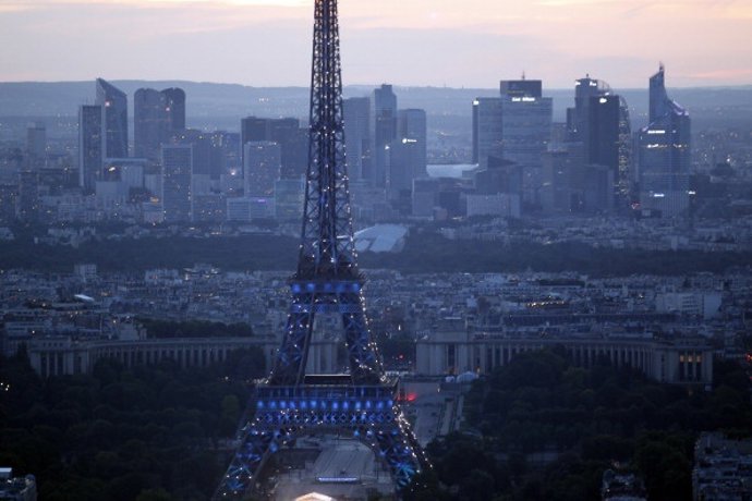 Francia estudia un posible caso de ébola 